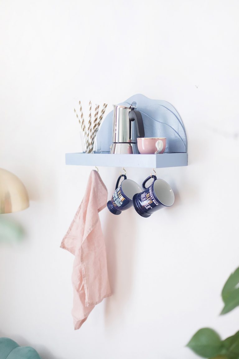 diy-tassen-regal-kuechenregal-kaffeeregal-basteln-17